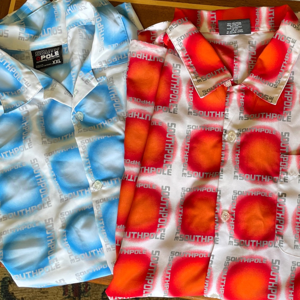 2 South Pole Authentic Collection Men’s XXL Blue and Red Plus All Over Branding